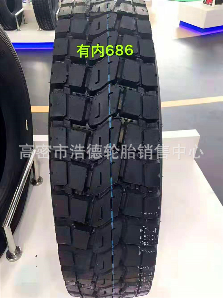 渣土车轮胎10.00R20 11.00R20 12.00R20卡货车前四后八全钢轮胎