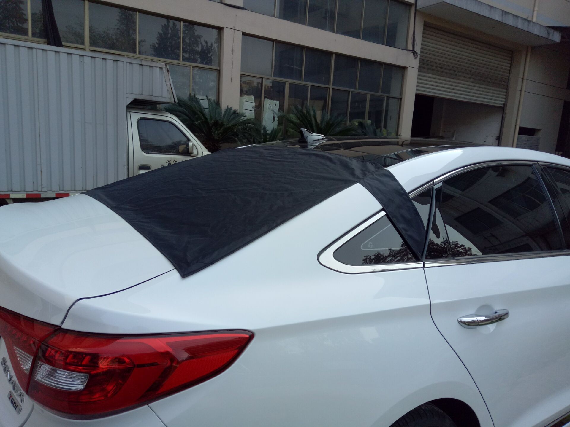 Rear Windshield Cover Black Snow Shield Anti-Freeze Car Snow Guard Anti-Icing Window Half-Cover Protector