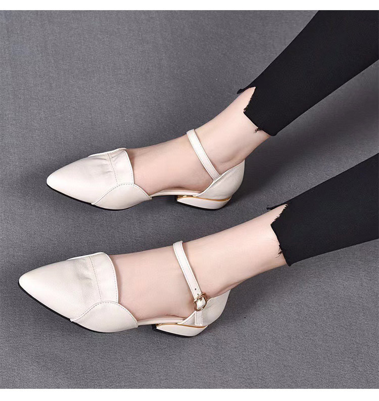 Sandal da nữ mũi kín gót vuông 2,5 cm kiểu dáng nông khoét lỗ đế mềm — Gót 2,5 cm màu trắng Be chi tiết 3