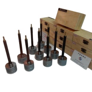 Huizhou Manufacturer Direct Sales Pneumatic Measuring Instrument for Inner Diameter Measurement, Bore Diameter Inspection Tool, Crankcase Bore Spacing Digital Display Pneumatic Measuring Instrument