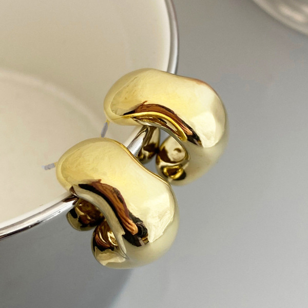 small design geometric earrings