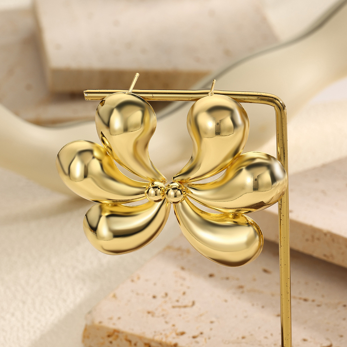 Multi-layer Heart Drop Earrings Gold Geometric Hoop Earrings_voghion.com
