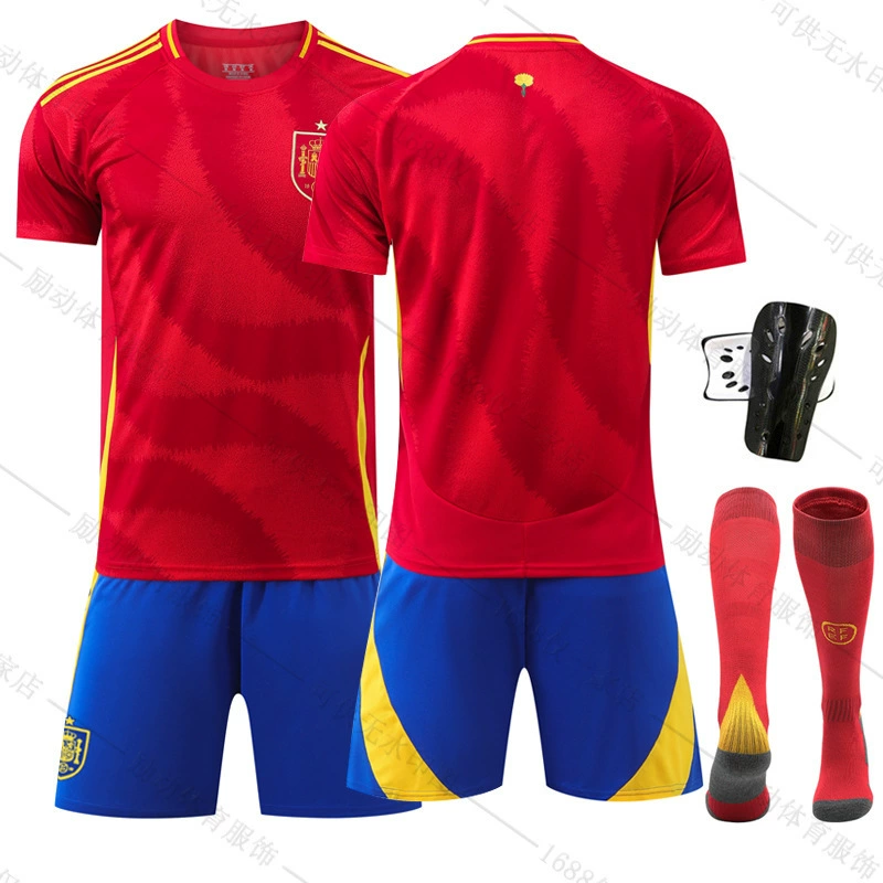 Футбол Training Kit (Испания) №7, юноши и взрослые размеры, набор с носками и защитными щитками