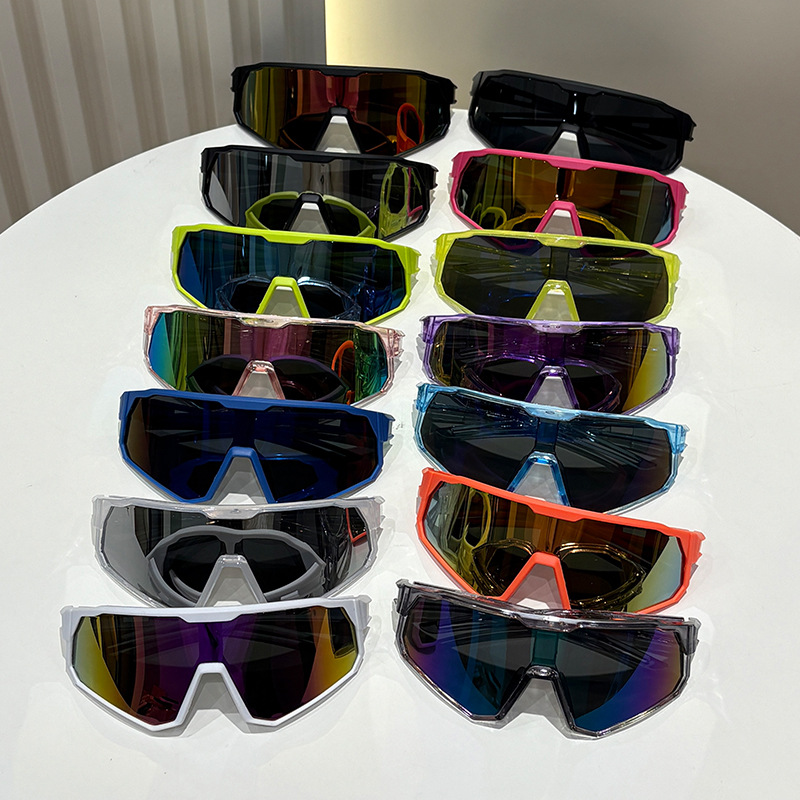 2026 New Cycling Glasses for Men and Women, Outdoor Sun Protection Glasses, Running and Cycling Sports Windproof Goggles
