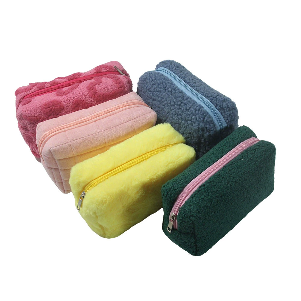 ins风化妆包小众设计收纳包放包里的小包包便携旅行高级感洗漱包