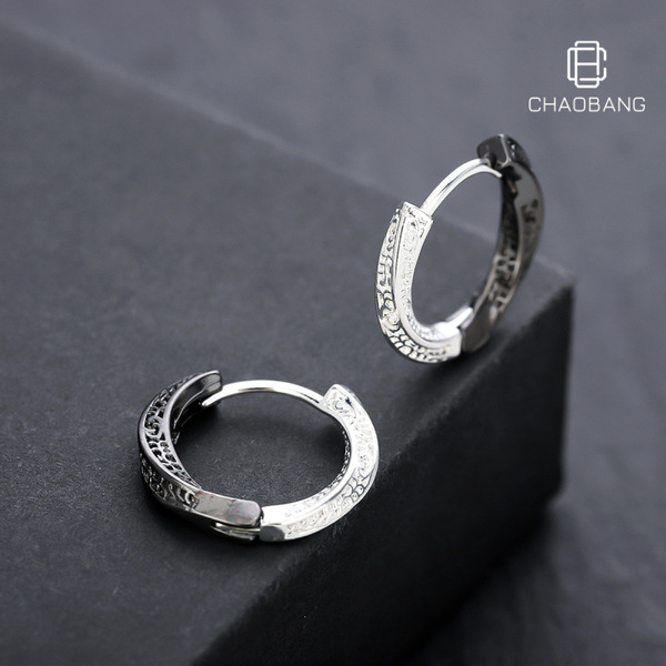 Universal earrings