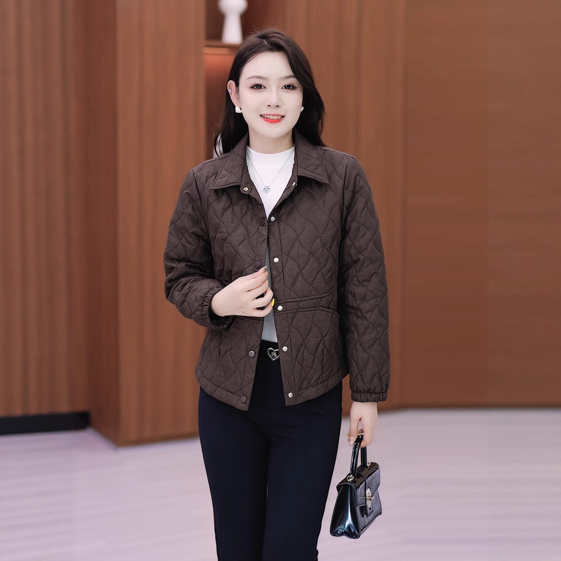 时尚洋气夹棉短款外套女2025秋冬新款宽松显瘦百搭休闲夹克上衣潮