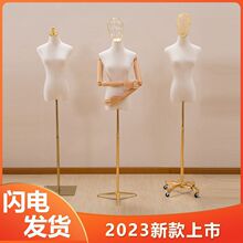 ģ�ص���Ů�������b�ꙻ��ģ���僵�����ɫ�F�z�^��̨ģ�ؼܼ���