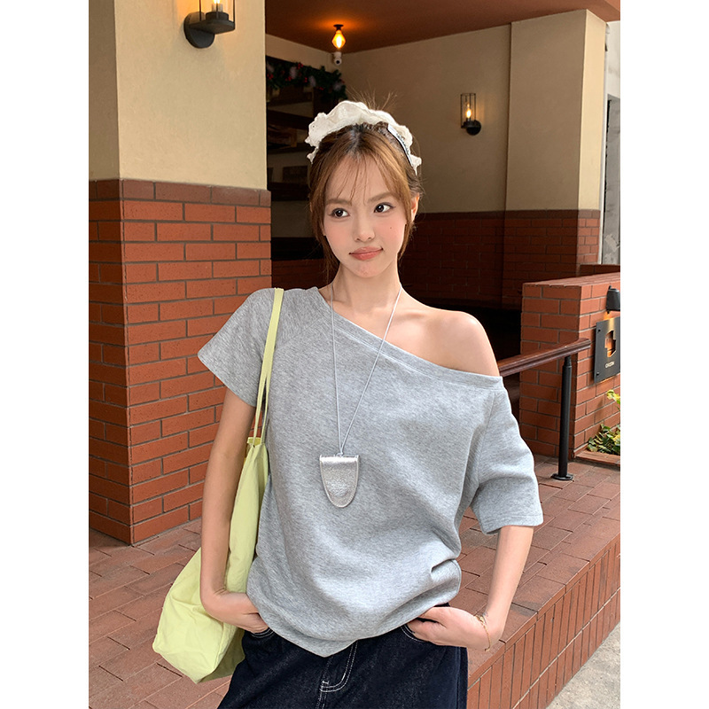 宋正恩黑色斜肩宽松短袖t恤女夏季新款慵懒感休闲纯色露肩上衣潮|undefined