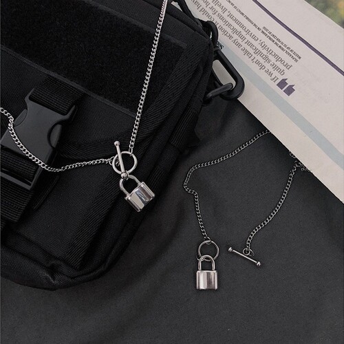 Ins Fashion Necklace Retro Punk Key Lock Necklace for Men and Women Trendy Simple and Versatile Personality Couple Necklace