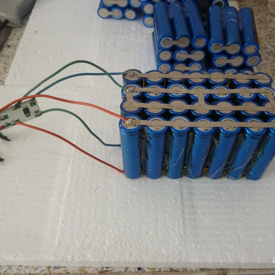 户外锂电池12V45AH锂电池组氙气灯锂电池12V80型户外移动电源设备