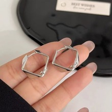 冷淡风简约轻奢高级感百搭耳扣气质几何耳环女网红复古耳饰品