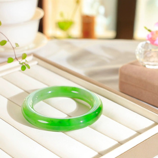 Jin Yu Tang Xinjiang Hetian Jasper Bracelet Jade Warm and Running Green Years Collapsing tactfully and smoothly in the wrist