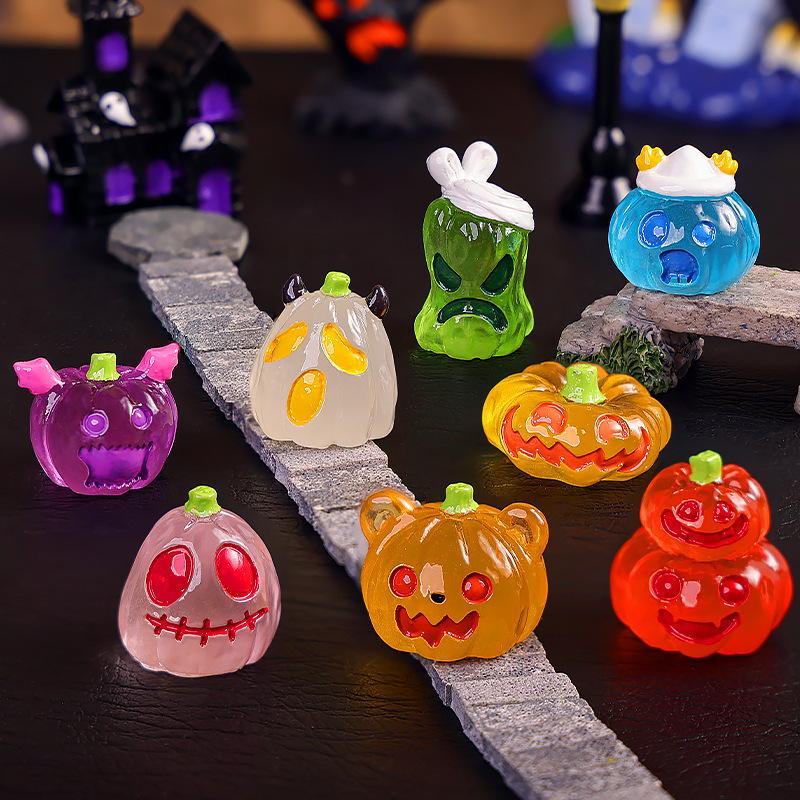 Cross-Border Halloween Luminous Pumpkin Ornaments Micro Landscape Gardening Landscaping Creative Resin DIY Small Ornaments Crafts Cross-Border Halloween Luminous Pumpkin Ornaments Micro Landscape Gardening Landscaping Creative Resin DIY Small Ornaments Crafts