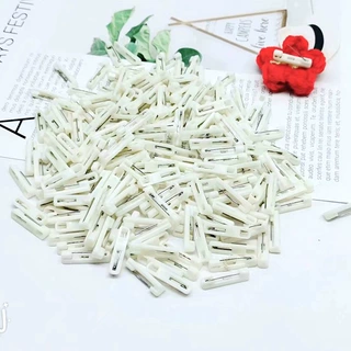 工厂直销白色塑料别针胸牌通用公司企业员工工号胸牌卡定向制作批