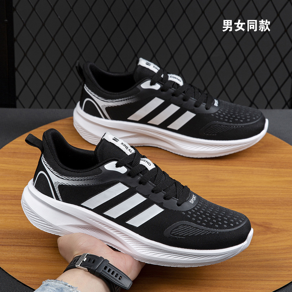 New Couple Casual Shoes Mesh Breathable Cold Sticky Couple Shoes Casual Sports Shoes Ultra Light Men and Women Same Style