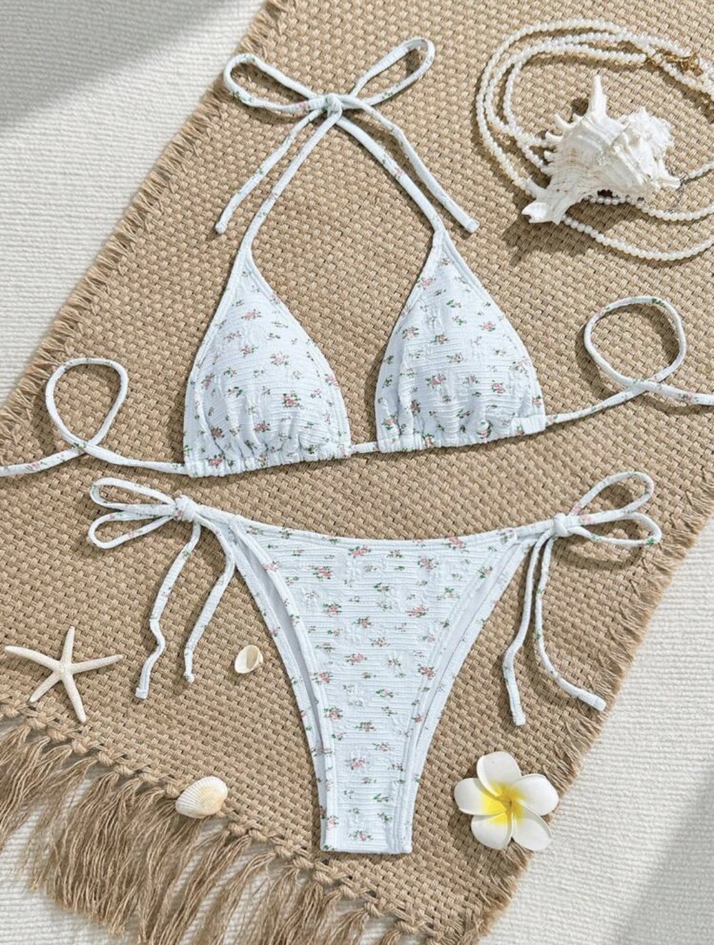 Women's Clothing Style Women's Bikini Swimsuit High-End Floral Print Halter Neck Tie-Up Sexy Swimwear For Hot Springs And Vacations_ecoleips.com