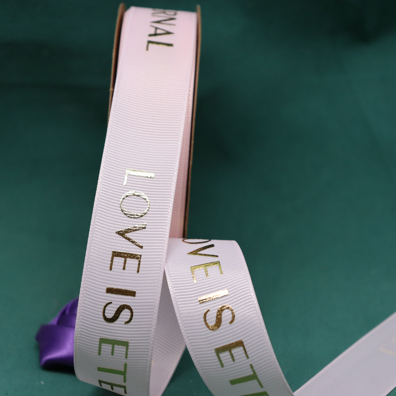 Cinta acanalada personalizada de 2.5 cm con estampado dorado de "love" para embalaje de bodas, envoltura de regalos, Navidad y Año Nuevo.