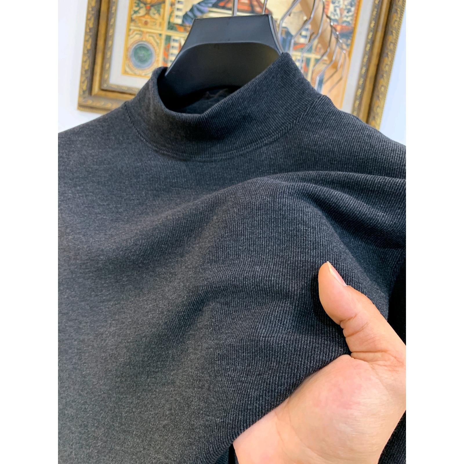 짙은 회색