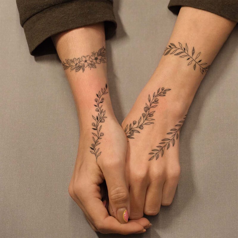 New Cross-Border Henna Tattoo Sticker Black Wicker Totem Hand Back Waterproof Female Disposable Temporary Tattoo Sticker