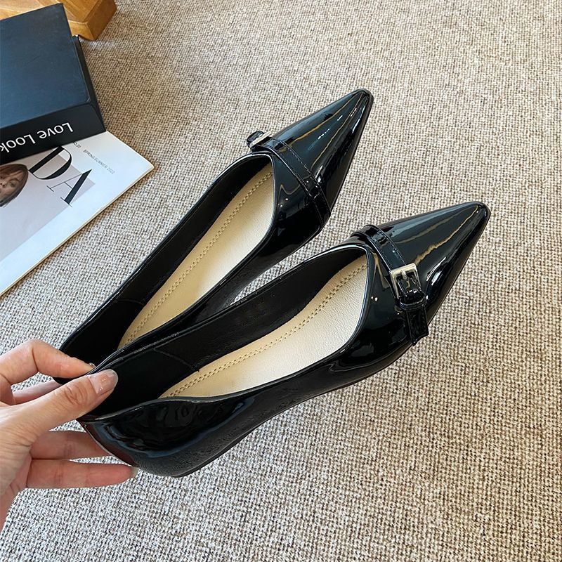 2026 Autumn New Comfortable Commuter Shoes with Chunky Heels, Women's Pointed Toe Flat Shallow Shoes, Fashionable Versatile Loafers 2026 Autumn New Comfortable Commuter Shoes with Chunky Heels, Women's Pointed Toe Flat Shallow Shoes, Fashionable Versatile Loafers