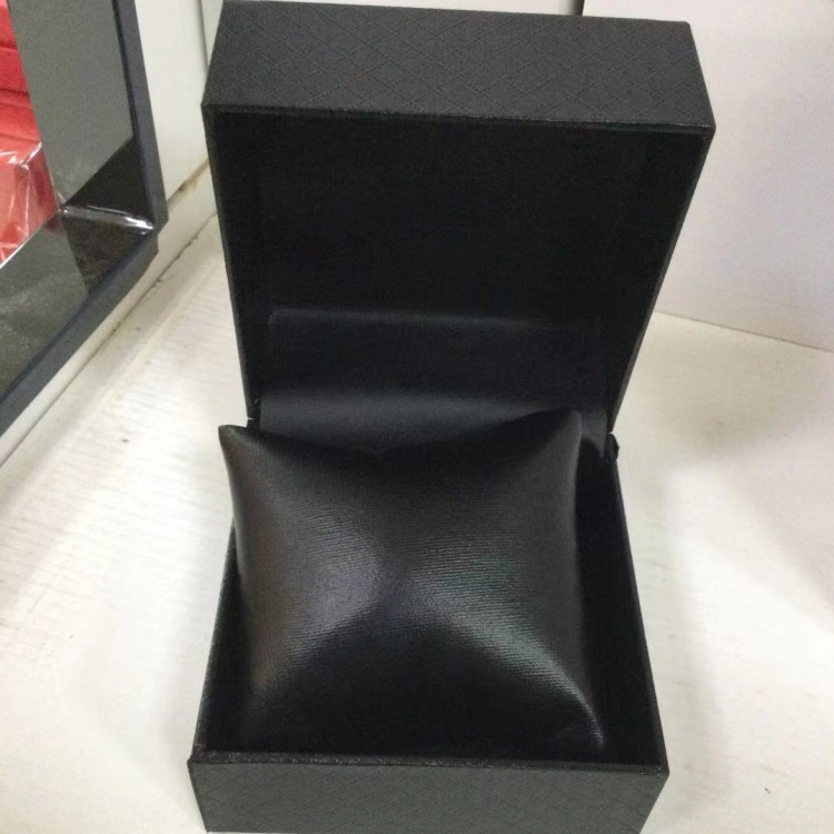 블랙 싱글 박스