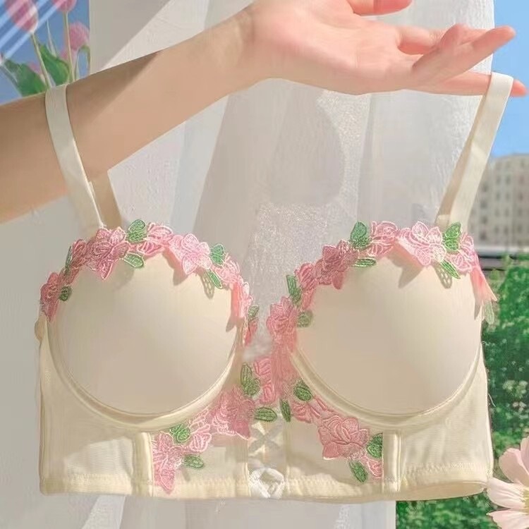 Girl's Japanese-style sweet and sexy bra set, small bust push-up, wireless breathable underwear for women, summer Girl's Japanese-style sweet and sexy bra set, small bust push-up, wireless breathable underwear for women, summer