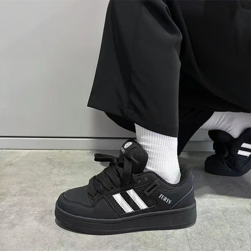 Zapatos de skate casuales populares de estilo de Hong Kong para mujeres, zapatos de pan de nicho de tendencia nacional, 2026 primavera y otoño nuevos zapatos de deporte casuales