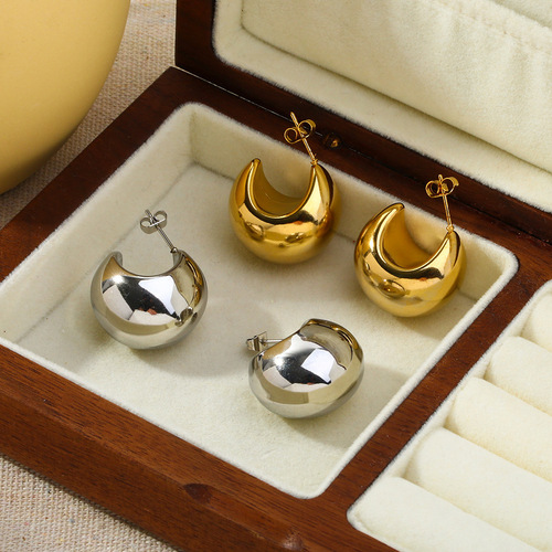 European and American cross-border crescent semicircle titanium steel hollow earrings 18K gold-plated glossy geometric stainless steel earrings wholesale