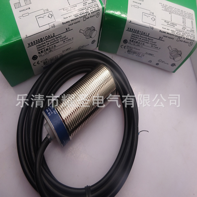 M30 带线 XS530BSDBL2 XS530BSDBM12 XS530BSDAL5接近开关