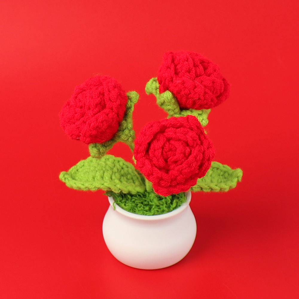 Rosas rojas acabadas (3 cabezas) Pequeñas macetas