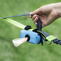 国境を越えたペットが外出して糞袋を拾う犬ゴミ袋ポリエステル小包小便器ペットゴミ袋分配器