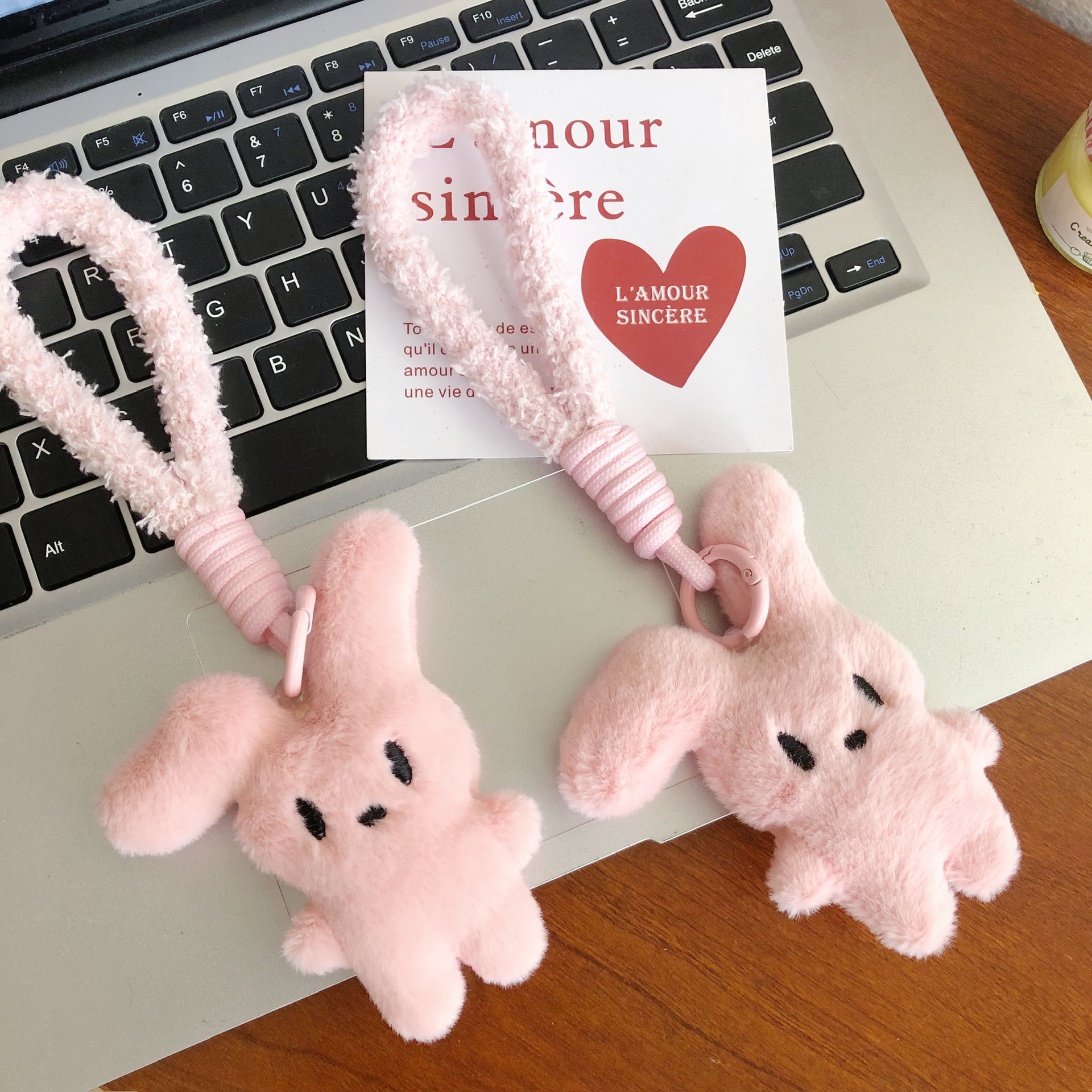 Pequeño libro rojo explosión dulce rosa conejo llavero lindo dulce peluche bolsas escolares colgantes accesorios de regalo