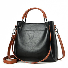 ���F���ŕr���������Ů�¿���⼃ɫˮͰ�����|�к��s����б���