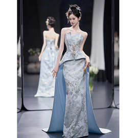 新中式晨袍2025新款高级感抹胸复古新娘订婚敬酒服轻奢小众出阁宴