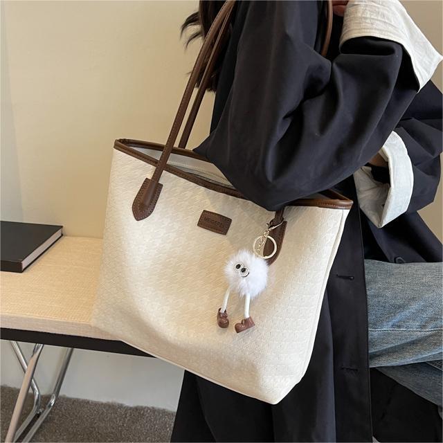 Bolso de gran capacidad de cercanías de moda 2023 nuevo bolso de mujer bolso de hombro de estilo occidental casual todo partido bolso de mano de color de contraste de moda