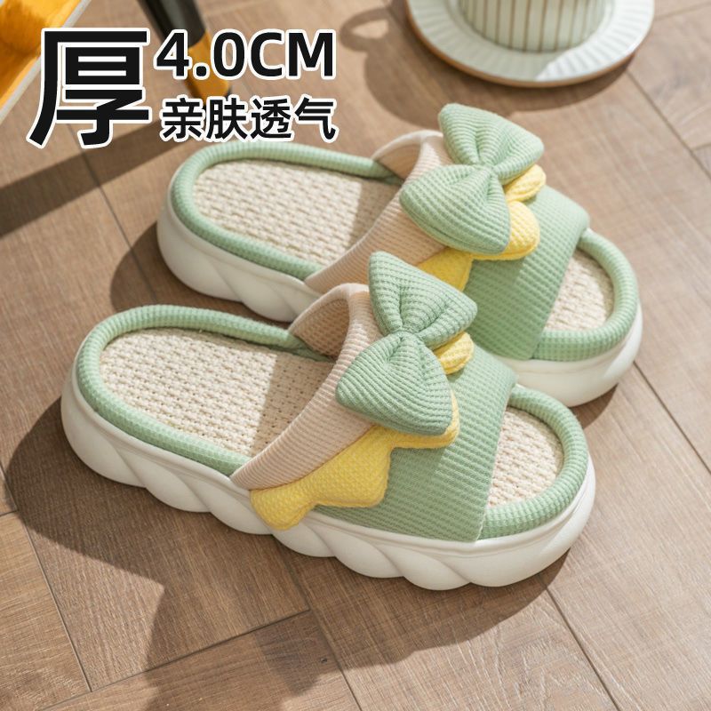 Primavera y otoño nuevas sandalias antideslizantes de algodón y lino para pareja Nuevas zapatillas de lino de fondo grueso para mujer cuatro estaciones lindo hogar interior