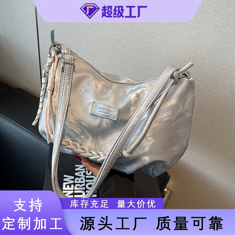 Модный тренд Тот сумка женская весна 2025 новая сумка для поездок большой емкости повседневная простая сумка через плечо