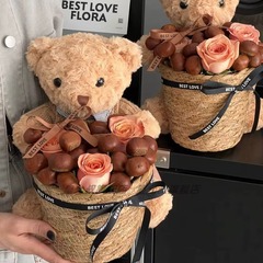 栗クマフラワーバスケットハグバケツわらフラワーバスケットフラワーショップホリデーストロベリーハグベアクリスマス籐クマフラワーポット