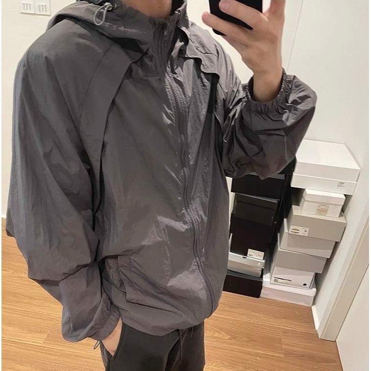 户外冲锋骑行防晒衣服男女夏季透气薄款运动宽松连帽夹克外套情侣