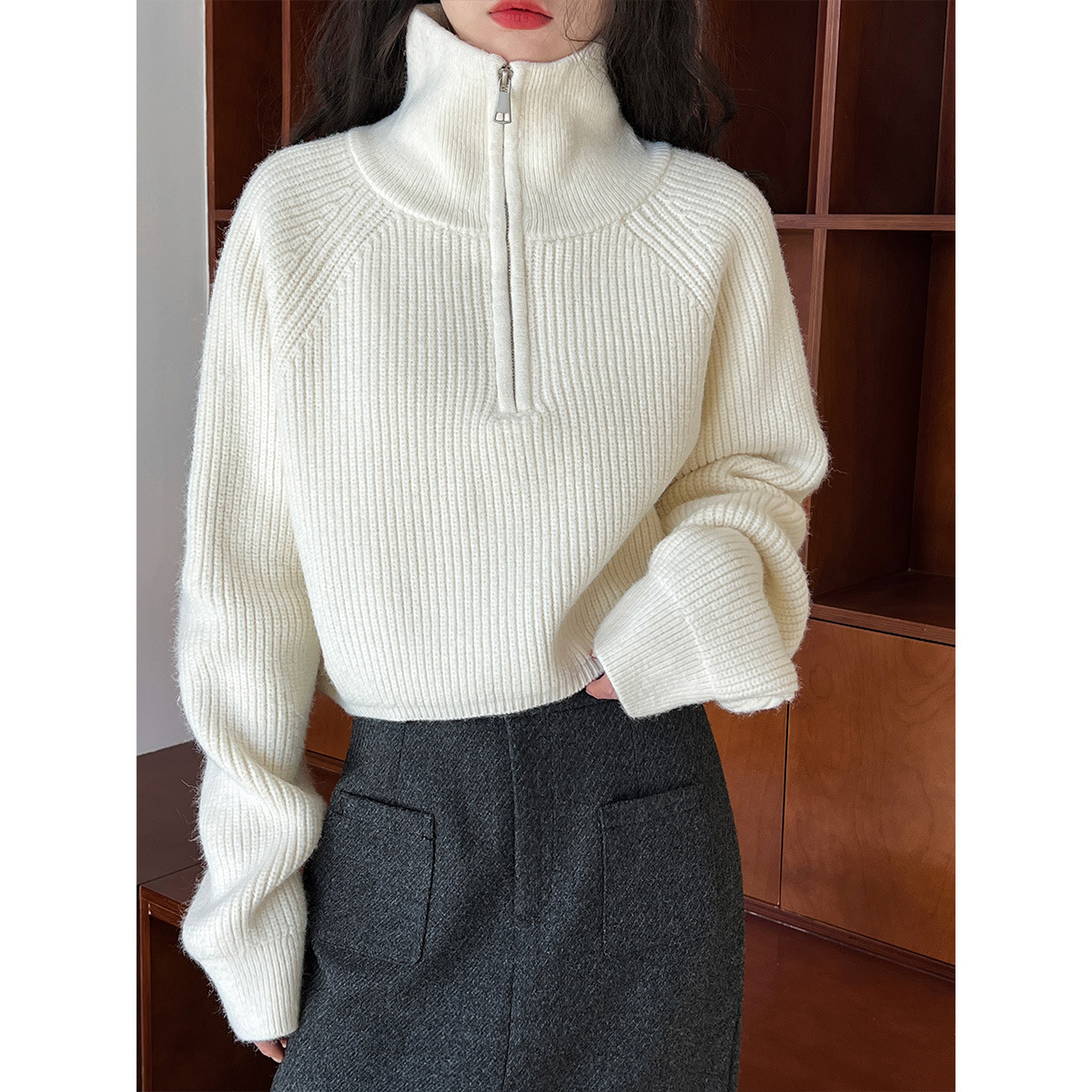 Demi-season design solid color knitted short sweater with zipper