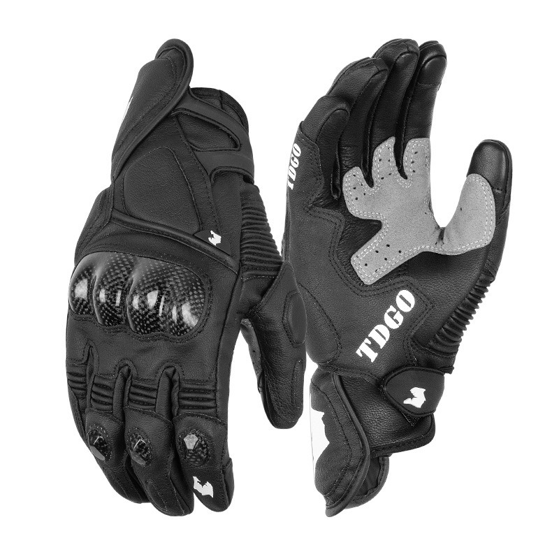 Motorcycle Riding Gloves Carbon Fiber Motorcycle Warm Waterproof Cold-Proof Men's All-Season Windproof Rider Equipment Winter Motorcycle Riding Gloves Carbon Fiber Motorcycle Warm Waterproof Cold-Proof Men's All-Season Windproof Rider Equipment Winter
