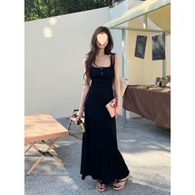 纯欲吊带背心气质黑色连衣裙女夏季新款法式设计感收腰显瘦长裙子