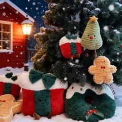 カラフルなクリスマス枕、クリスマスツリー、ジンジャーブレッドマンのぬいぐるみ、クリスマスプレゼント、クリスマスデコレーション卸売
