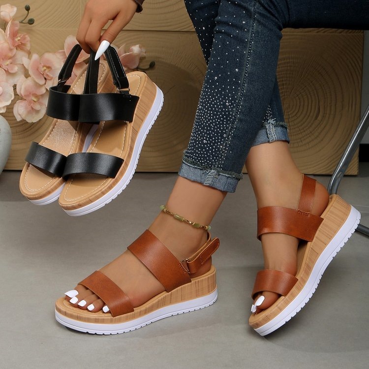 Zomersandalen met metalen gesp, dikke zool, schuine hak, extra hoogte en open tenen._voghion.com