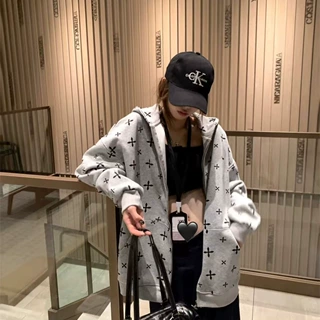 2025年秋冬季新款满身十字架印花黑色连帽卫衣女美式宽松帽衫上衣