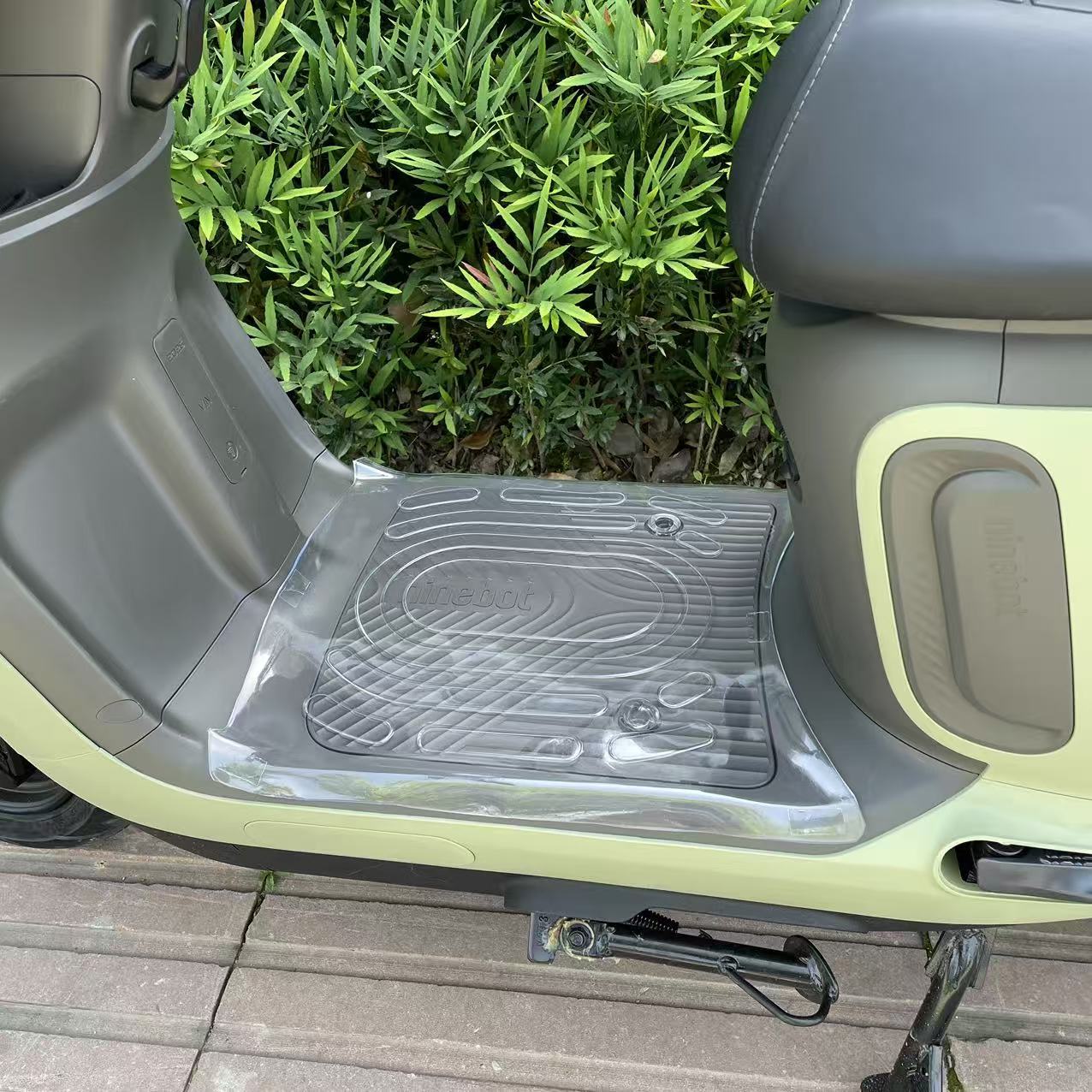 Suitable for Ninebot A260 Electric Scooter, Transparent Foot Pads, Thickened Original Edge-Bound Foot Pads, Waterproof, Wear-Resistant, Durable Footrests
