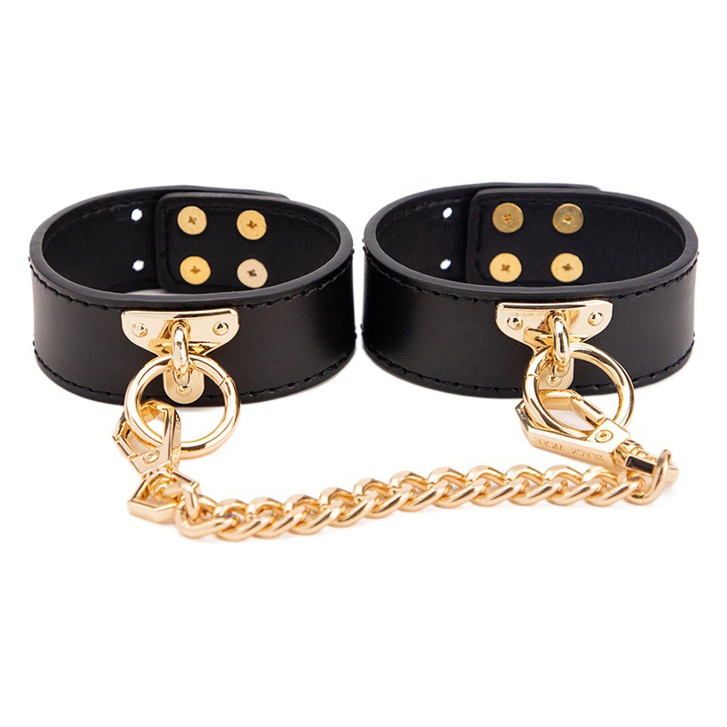 Suministros para adultos cuero genuino SM equipo criminal traje de entrenamiento mano pie boca bola collar juguetes sexuales