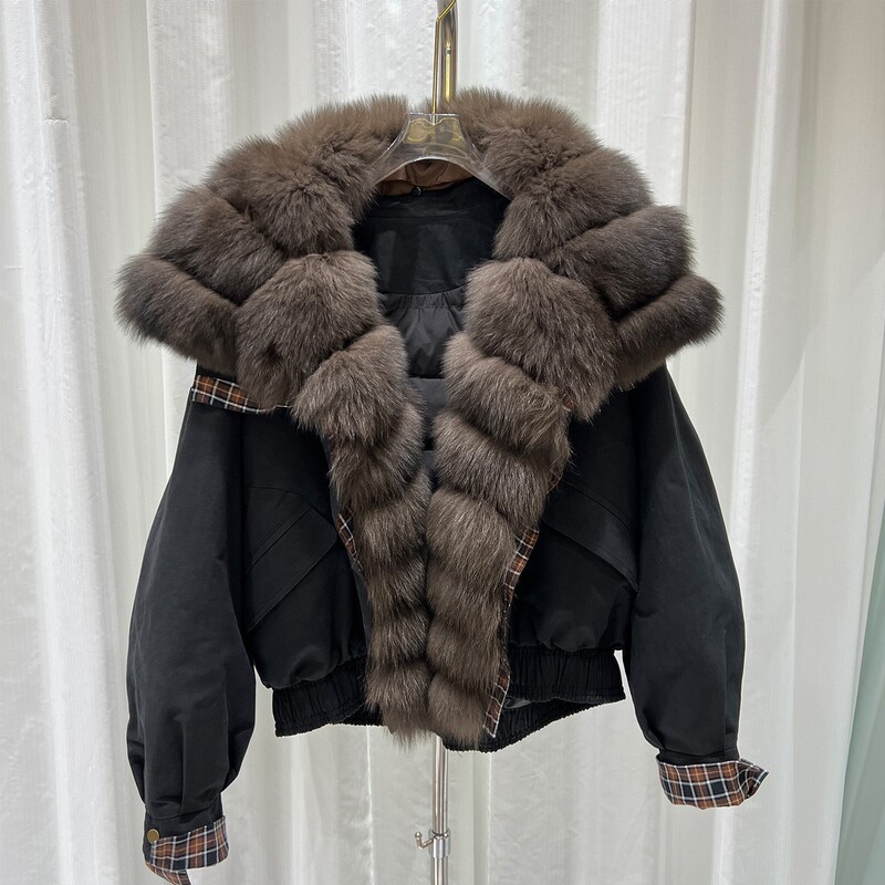 2026 New Style Women's down Jacket with Fur Parka, Color-Blocking Fox Fur Collar, Thickened for Warmth, Stylish and Versatile Coat 2026 New Style Women's down Jacket with Fur Parka, Color-Blocking Fox Fur Collar, Thickened for Warmth, Stylish and Versatile Coat