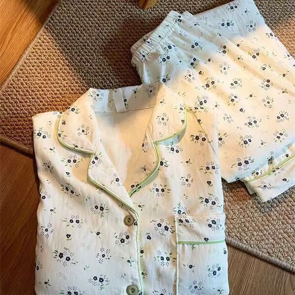 Korean Style Fashionable Floral Pajamas for Women in Autumn and Winter Warm German Velvet Thickeneded Suit Ins Style Beautiful Girl Home Clothes